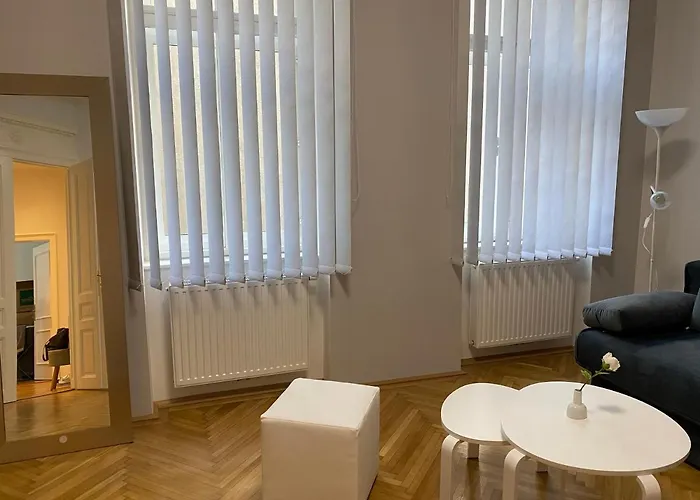 Mq Apartment *