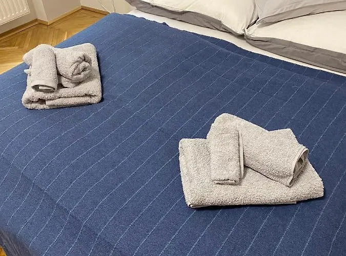 Apartment Mq *